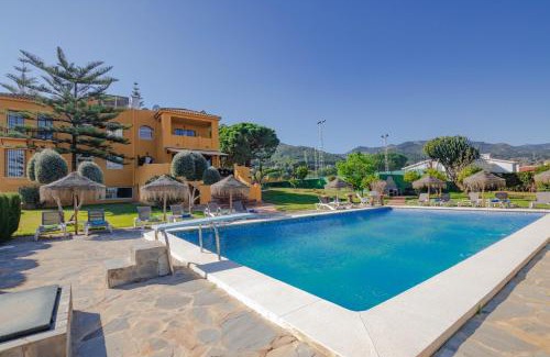 Pinos de Alhaurin Villa | Experience TESS Villa La Favorita with Oceanfront Bliss