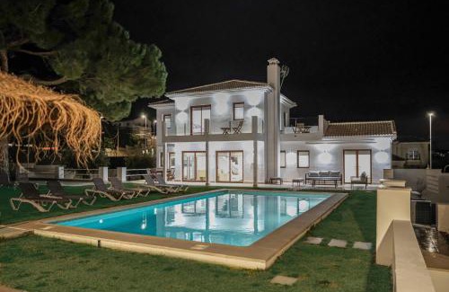Pinos de Alhaurin Villa | Experience TESS Villa Maria: Family-Friendly with Pool Access