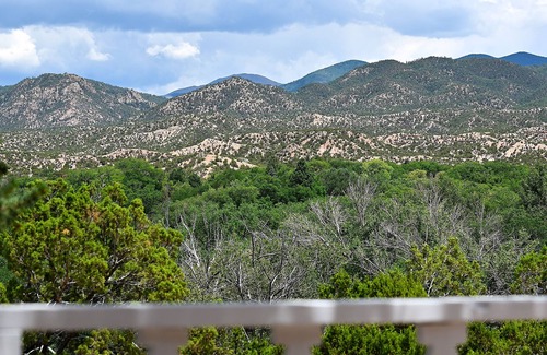 Tesuque Bed & Breakfast | Discover Tesuque Outpost: 3 Casitas with Mountain Views
