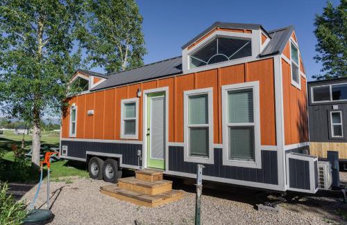 Tetonia Resort | Experience Comfort at Teton Peaks Resort - Pet Friendly Getaway