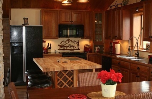 Wilson Cabin | Experience Teton Views, Wildlife & Pet-Friendly Comfort