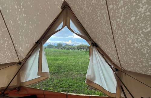Tetonia RV Rental | Guest Rated Teton View Tent with Breakfast & Family Amenities