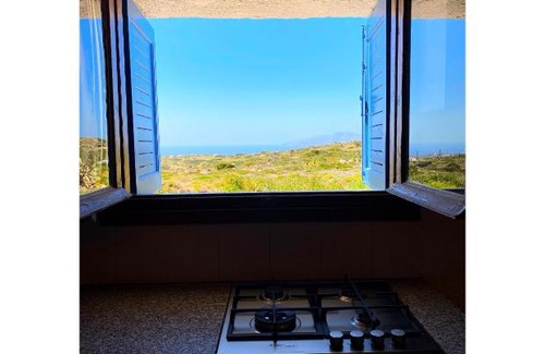 Arkasa House | Oceanfront Tetrapolis Cottage with Pet-Friendly Amenities