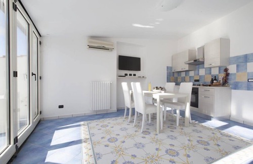 Massa Lubrense Apartment | Experience Tetto Bianco: 10/10 Rating with Spa & Breakfast