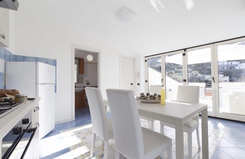 Massa Lubrense Apartment | Experience Tetto Bianco: 10/10 Rating with Spa & Breakfast