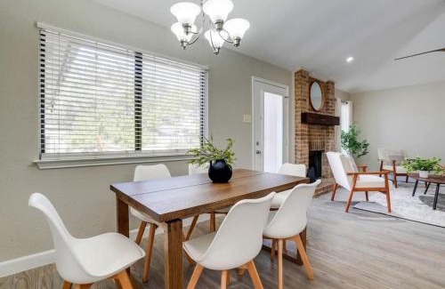 Lewisville House | Delightful Texan Hideaway - Pet-Friendly & Family-Oriented