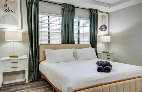 Lewisville House | Delightful Texan Hideaway - Pet-Friendly & Family-Oriented