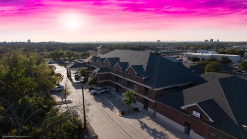 Cedar Park Hotel | Enjoy Family-Friendly Bungalows Hotel & Hotel Que in Austin