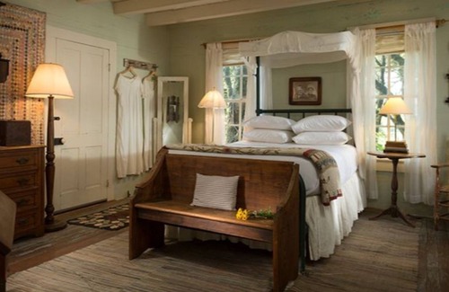Cat Spring House | Discover BlissWood Ranch: Texas Farm House Getaway