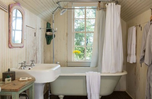 Cat Spring House | Discover BlissWood Ranch: Texas Farm House Getaway
