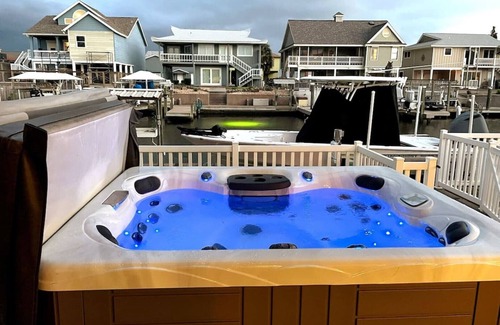 City-by-the Sea House | Discover Texas Grand Slam Spa: Family-Friendly Retreat