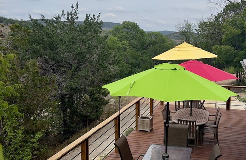 Utopia Cabin | Pet-Friendly Texas Hill Country Getaway in Seco Mountains