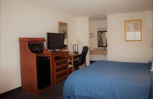 Denton Hotel | Texas Inn & Suites-Denton