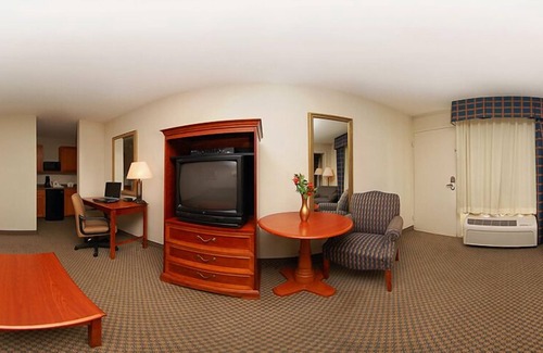 Denton Hotel | Texas Inn & Suites-Denton