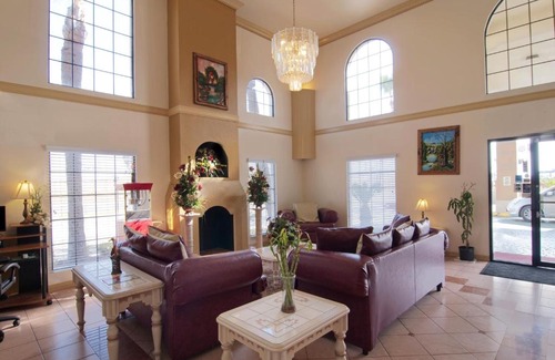 Pharr Hotel | Pet-Friendly Getaway at Texas Inn & Suites Pharr/San Juan