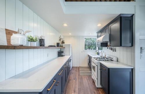 Wimberley House | Family-Friendly Escape at Texas Retreat - Sunset Hill