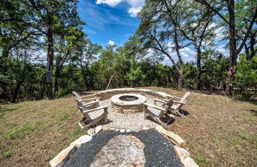 Wimberley House | Family-Friendly Escape at Texas Retreat - Sunset Hill