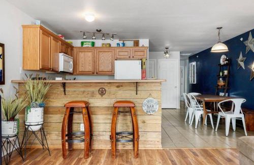 New Braunfels House | Discover Texas Two-Step at Waterwheel: Family-Friendly Retreat