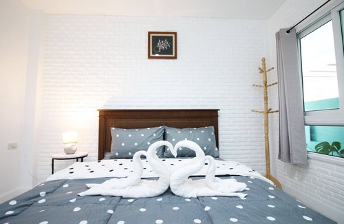 Ayutthaya House | Enjoy a Cozy Stay at Baan Khunphiphit Homestay
