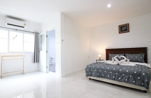 Ayutthaya House | Enjoy a Cozy Stay at Baan Khunphiphit Homestay