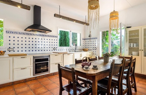 Santa Gertrudis Villa | Discover The White Lotus Ibiza: Your Oceanfront Retreat