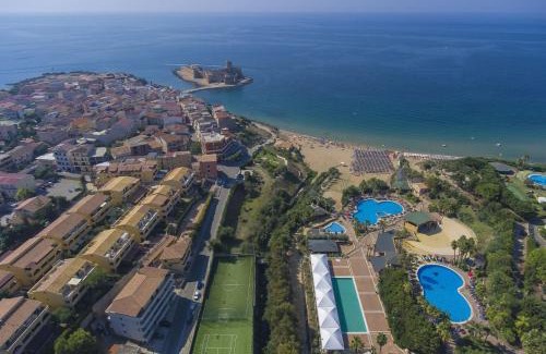 Le Castella Hotel | Relax at TH Le Castella - Baia degli Dei Village Retreat