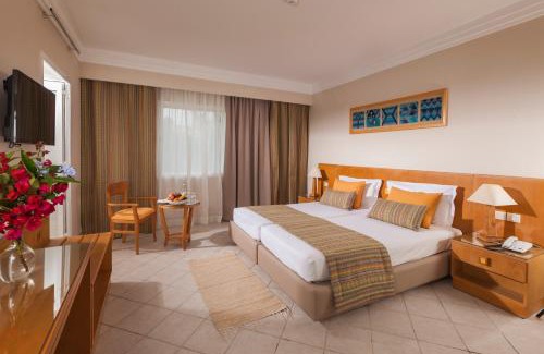 Tabarka Hotel | Relax at Thabraca Thalasso & Diving: Beachfront Bliss Awaits