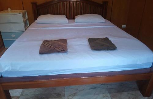 Maret House | Budget-Friendly Stay at Dow Residence for Your Next Escape