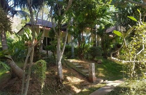 Chalong Resort | Relaxing Thai Modern Resort & Spa with Private Pool Access
