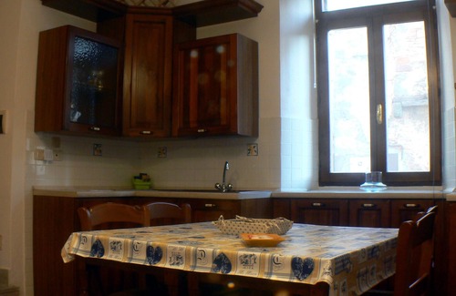 Arcidosso Bed & Breakfast | Cozy Thalassa Locanda B&B with Family-Friendly Amenities