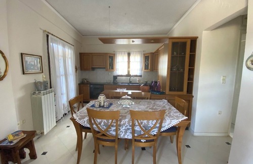 Paralia Villa | Thalatta & Oros: Coastal Retreat with Spa and Ocean Views