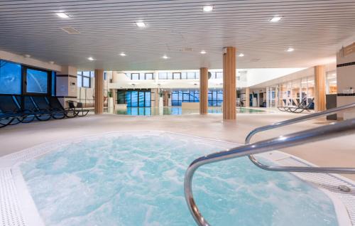 Ouistreham Hotel | Relax at Thalazur Ouistreham - Hôtel & Spa with Ocean Views