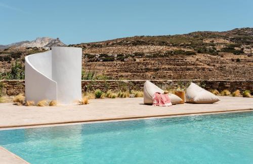 Naxos Villa | Indulge in Thalelion Villas with Private Pool & Jacuzzi