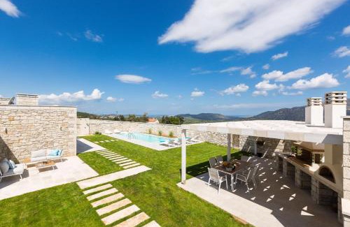 Mylopotamos Villa | Discover Thalmargia Villas: Peaceful Retreat with Ocean Views