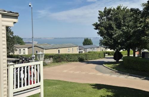 Isle of Grain Apartment | Thames view at Kent Coast Holiday Park