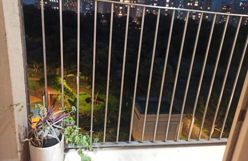 Thane West Apartment | Thane's First Hidden door studio - Hiranandani Estate