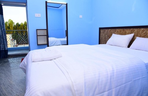 Karaikudi Hotel | Explore Thangam Residency: Family-Friendly with Breakfast