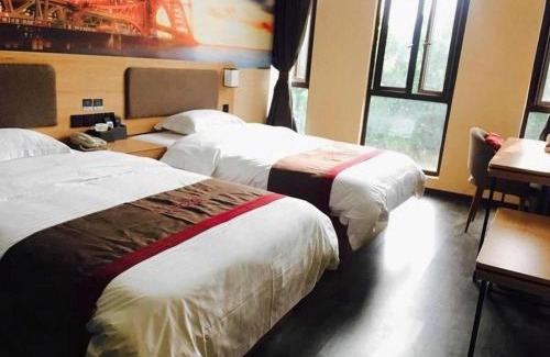 Dongchangfu District Hotel | Convenient Stay at Thank Inn Plus Hotel Liaocheng Station