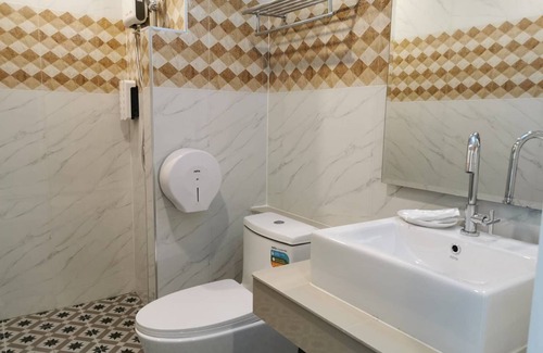 Bang Khen Hotel | Discover Comfort at Thanks Pama with Family-Friendly Amenities