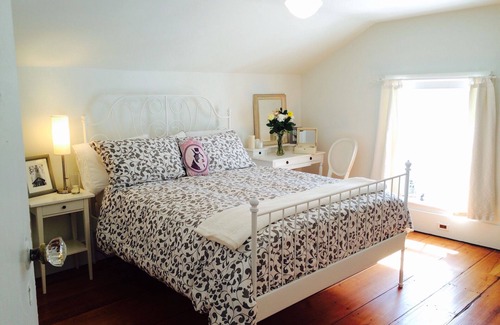 Adjala-Tosorontio Other | Discover Foxglove Farm: Rustic Retreat Near Toronto