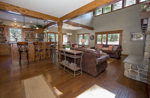 Cle Elum House | Experience Suncadia: Pet-Friendly Retreat with Hot Tub