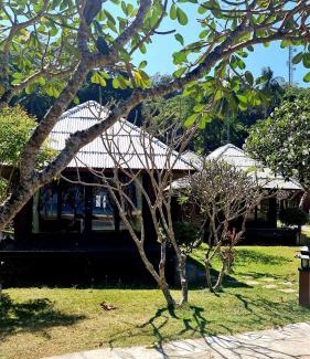 Ko Ngai Resort | Relax at Thanya Beach Resort - SHA Plus with Ocean Views