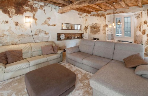 Naggio House | Discover Thari House on Lake Como: Family-Friendly Retreat