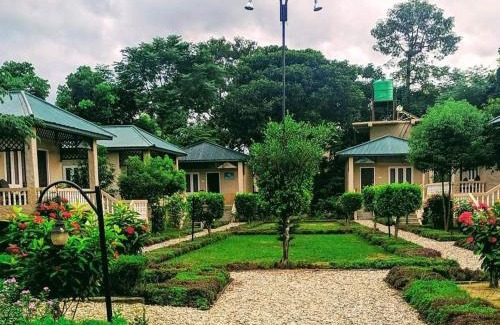 Sauraha Hotel | Discover Tharu Mahal: Family-Friendly Stays with Pets Welcome