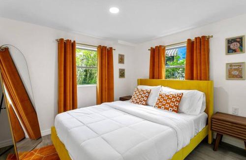 Seminole Heights Apartment | Groovy 70's Apartment near Coffee, Food & Shops