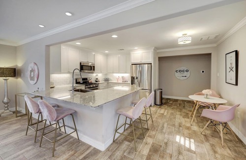 Woodlake - Briar Meadow House | Experience That Pink House: Pet-Friendly Getaway Awaits