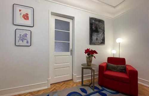 Sao Joao de Deus House | Vintage Oceanfront Suite - Guest Rated 9.5/10