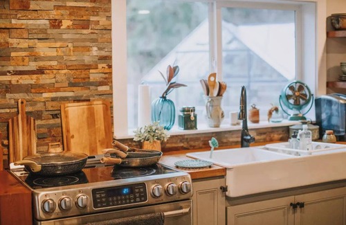 Gold Bar Cabin | Escape to That PNW Cabin: A Photographer's Dream Retreat