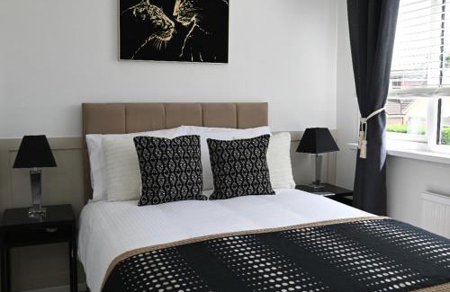 Sandbach House | Top-Rated That's Amore House with Free Parking in Sandbach