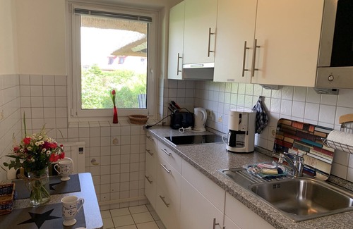 St. Peter-Ording Apartment | Idyllic Düwelswarft Apartment Palstek with Ocean Views